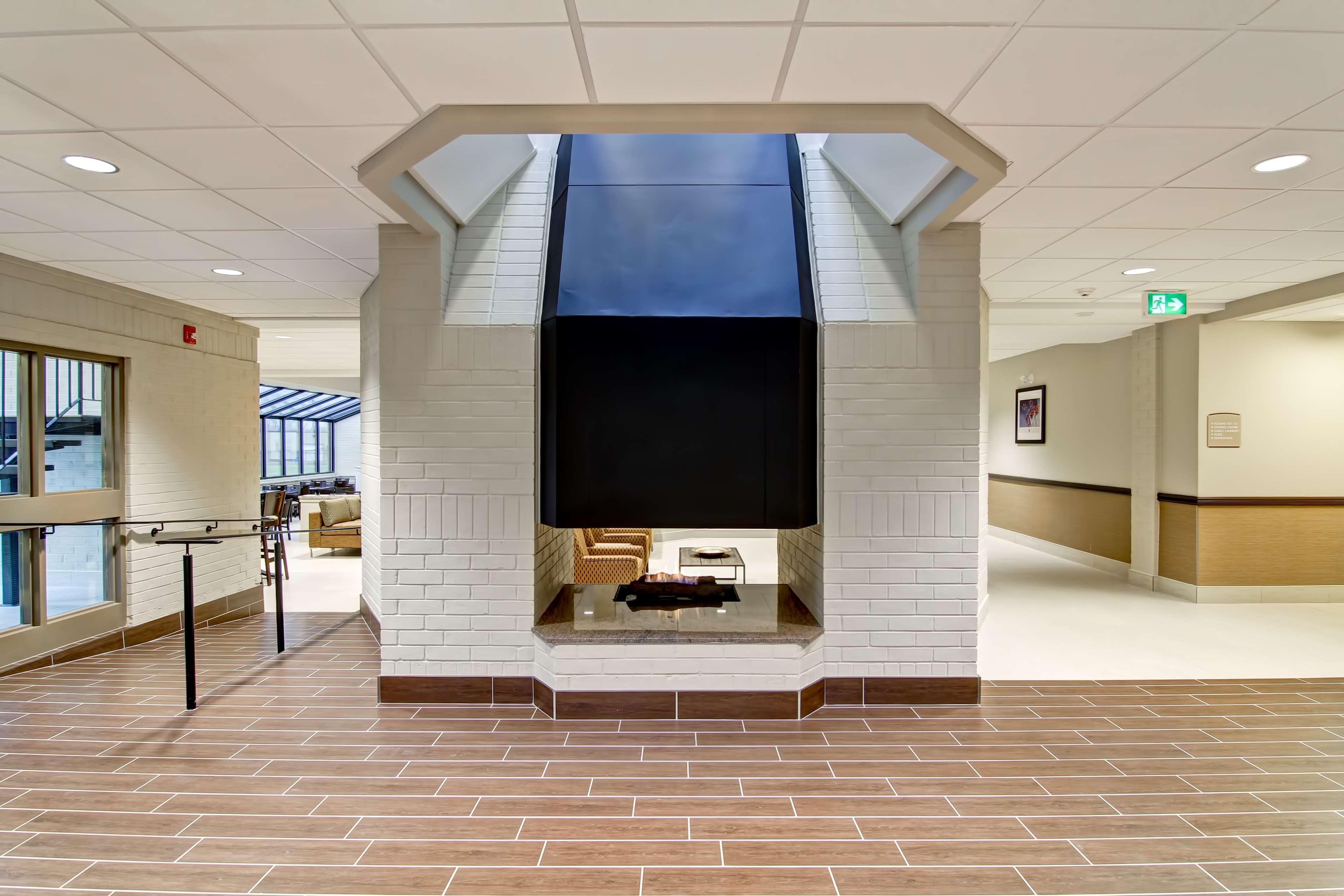 Best Western London Airport Inn & Suites Exterior photo