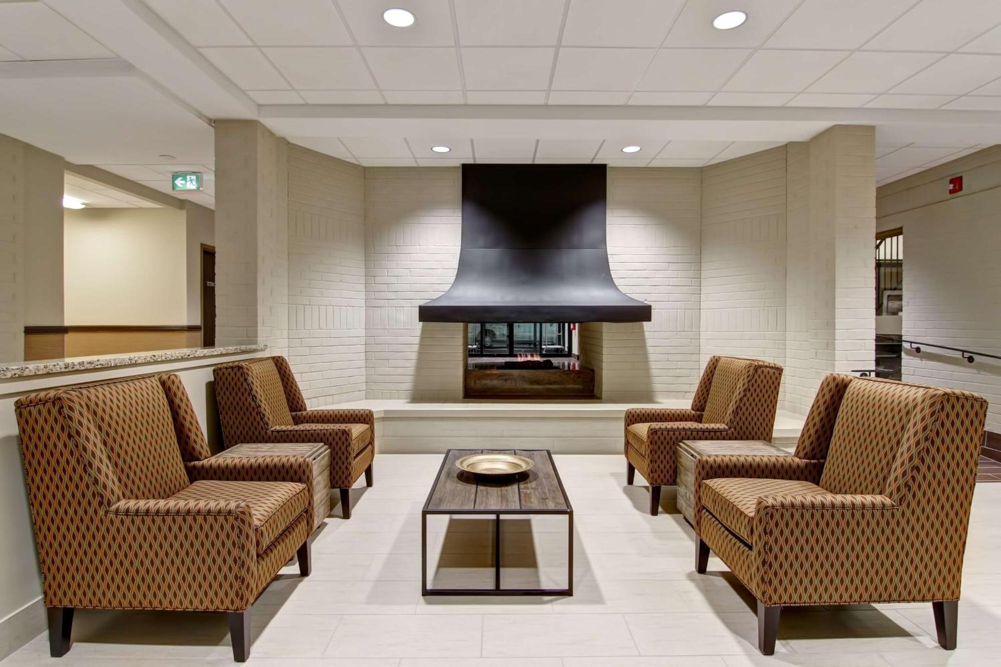 Best Western London Airport Inn & Suites Exterior photo